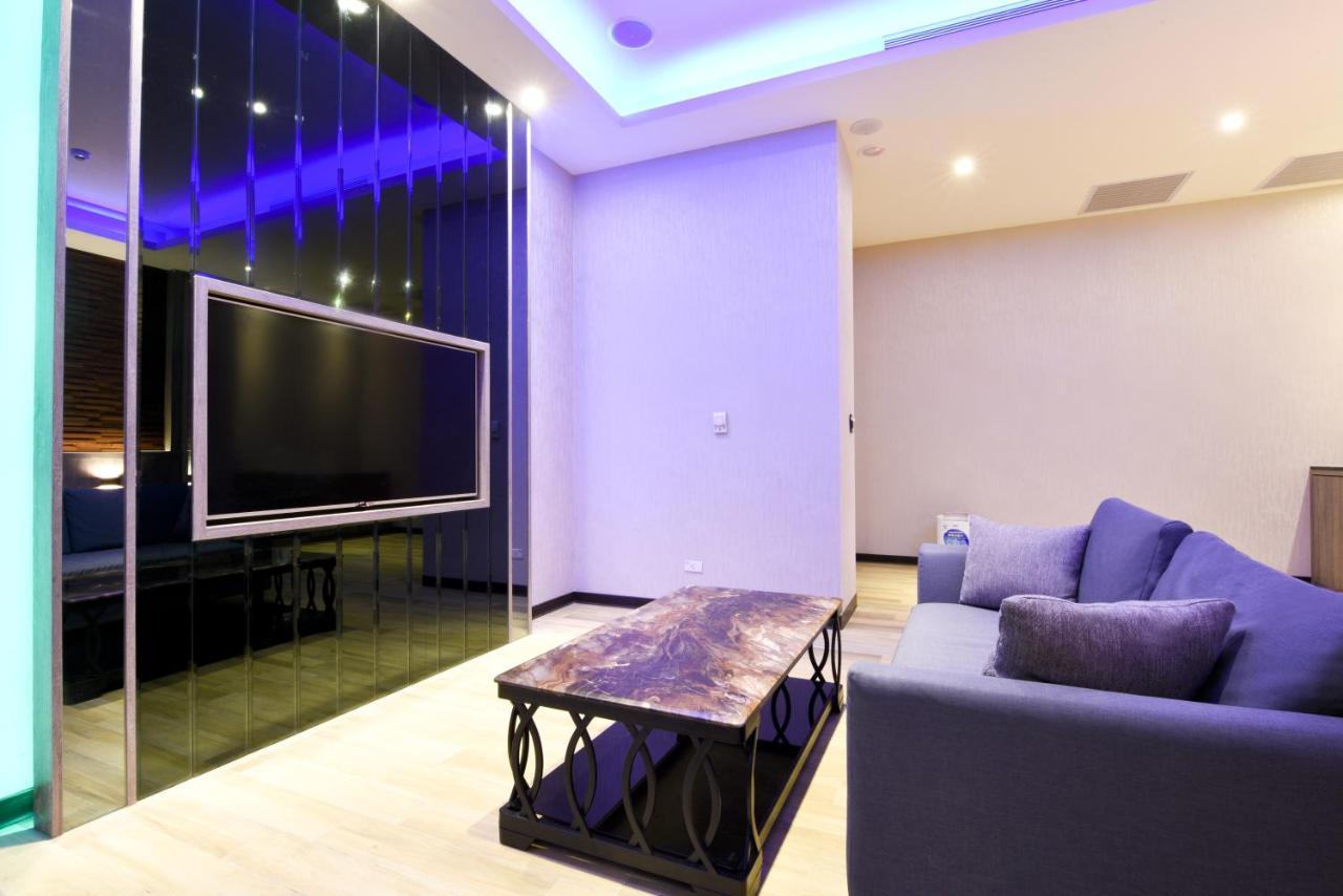 Purple Rainbow Motel Тайбей Екстер'єр фото