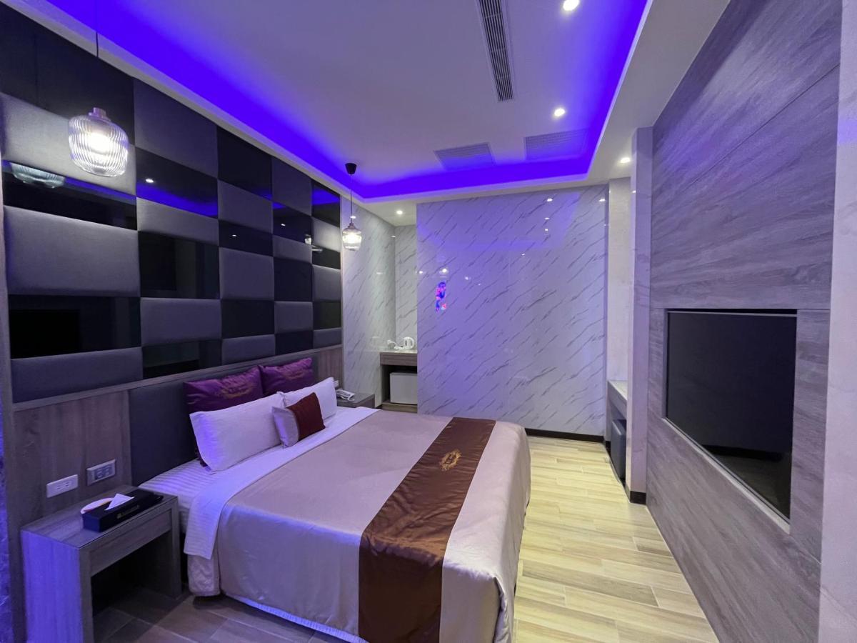 Purple Rainbow Motel Тайбей Екстер'єр фото